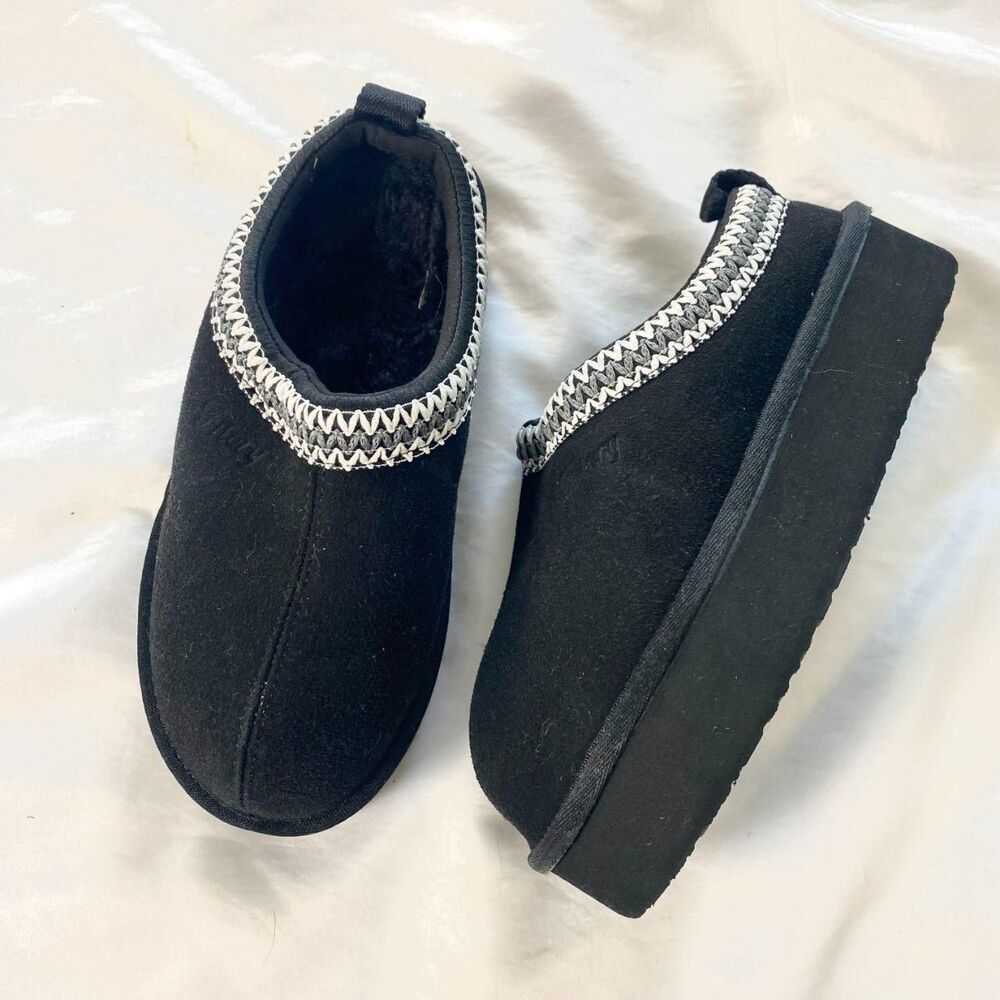 NEW Fitory Suede Black Cozy Platform Embroidered Clog Slippers / Mules US 6